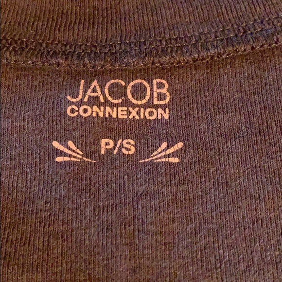 Women’s top short sleeve like new - Picture 2 of 4